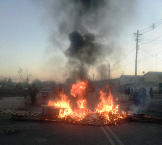 Protestan en Imbert exigiendo reparación puente sobre río Bajabonico 1 files%5Cntcs%5C2014 mar%5C07 07 13 53 18 6807016