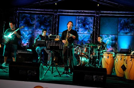  ANIA PAZ Y HOLOGRAMA QUINTET BRILLAN INICIO DOMINICAN REPUBLIC JAZZ