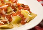  Raviolis de queso en salsa de tomates frescos