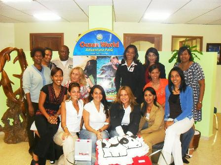  EJECUTIVOS VISITAN INSTALACIONES OCEAN WORLD ADVENTURE PARK