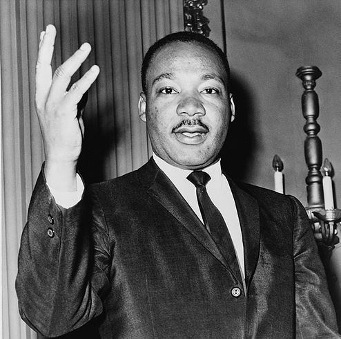  RECORDANDO A MARTÍN LUTHER KING Y OTROS HÉROES