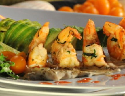  CAMARONES CON MAYONESA DE ALBAHACA