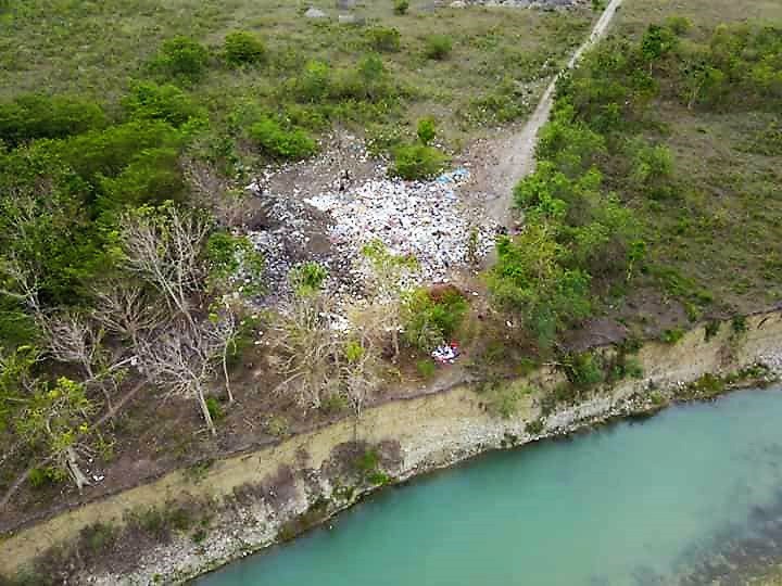  Deploran contaminación río Camú en Montellano por falta de sistema cloacal y vertido de basura