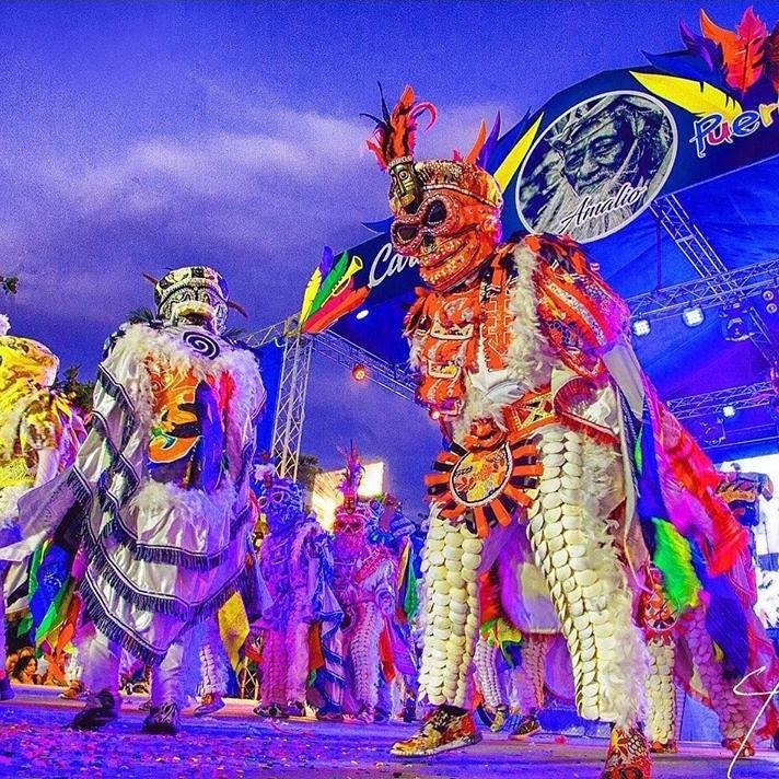  Carnaval Puerto Plata 2020 arrancó el domingo con gran colorido y masiva asistencia de personas