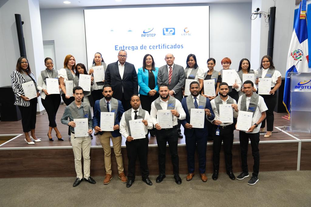  INFOTEP y CODOCA entregan certificados a 26 participantes del diplomado Sistema Dominicano para la Calidad