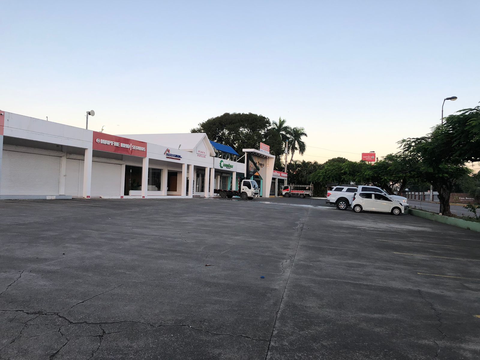 En venta 4 locales comerciales, ubicados en la Plaza Popular, Puerto Plata