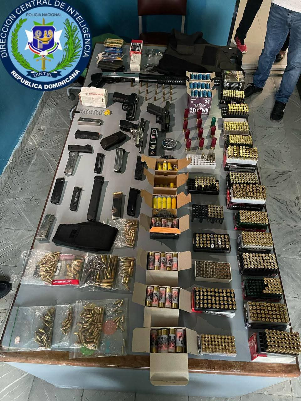     Apresan sujeto en Puerto Plata con armas de fuego ilegales y una gran cantidad de municiones  