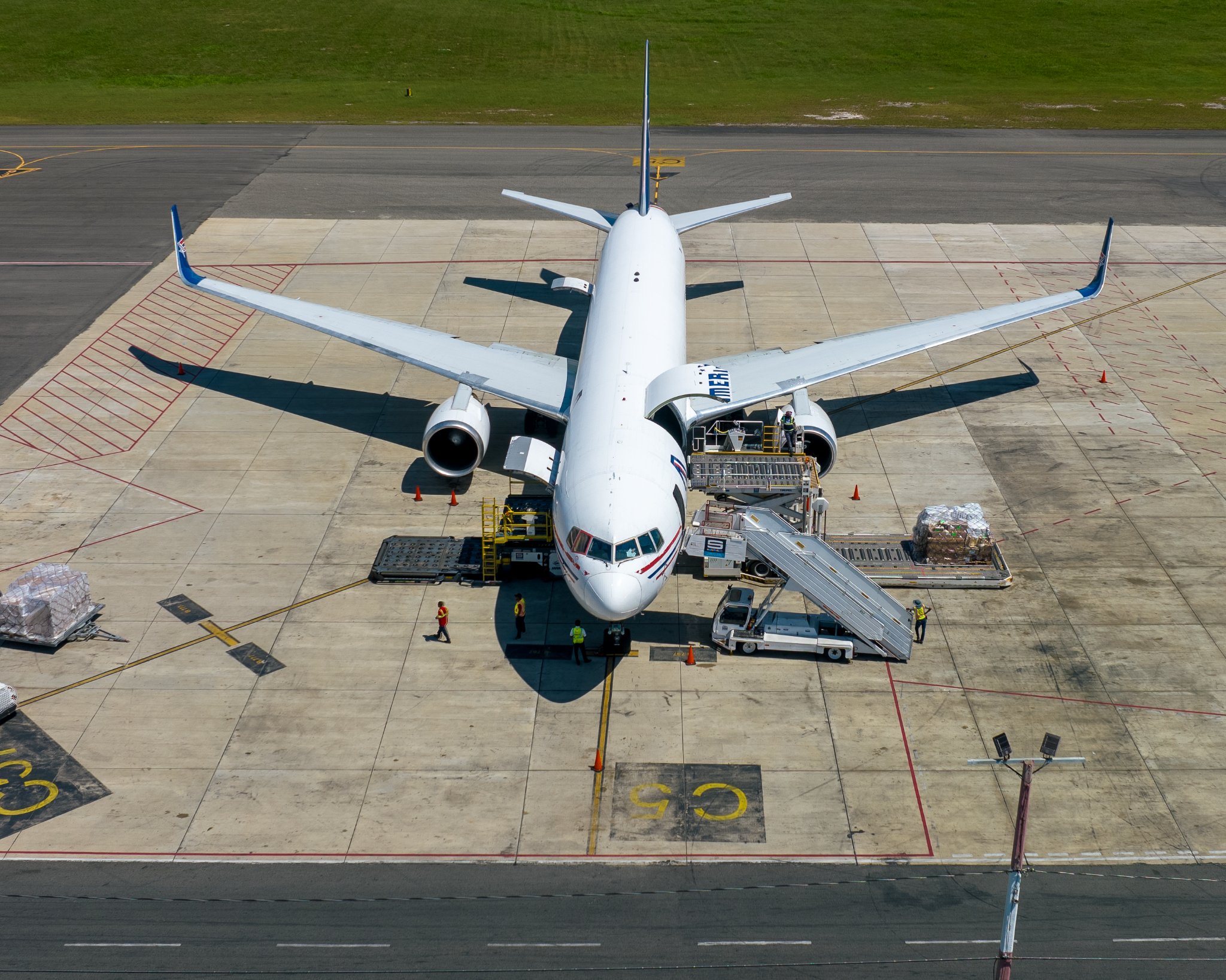 AERODOM establece nuevo récord en actividades de carga al movilizar más de 216 MM libras en 2024  