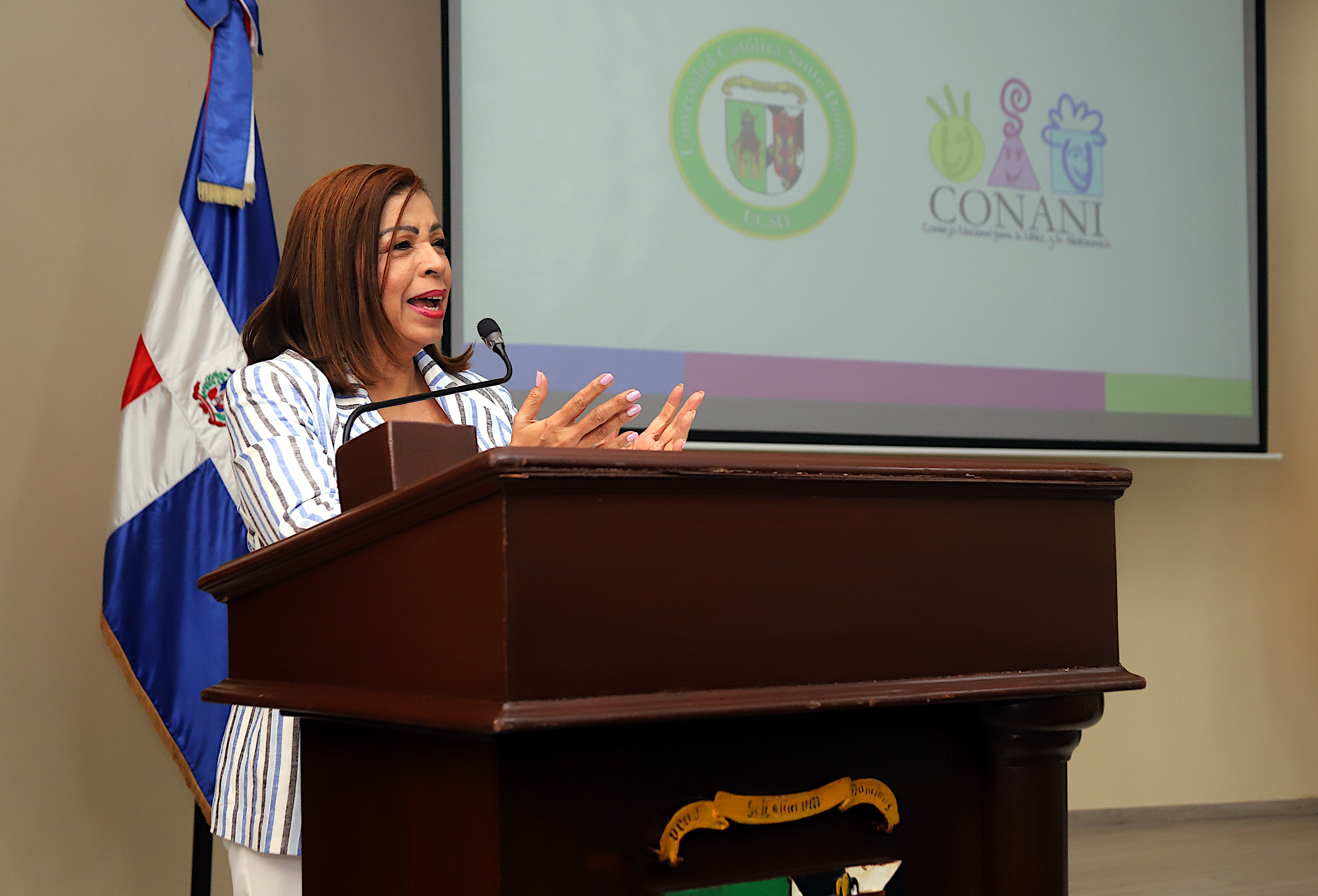 CONANI y UCSD gradúan primeras cohortes de diplomados en cuidados educativos y de salud en la atención residencial a niños, niñas y adolescentes  