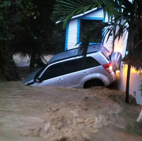 Resultado de imagen para FOTOS INUNDACIONES EN pUERTO pLATA Y GASPAR HERNANDEZ