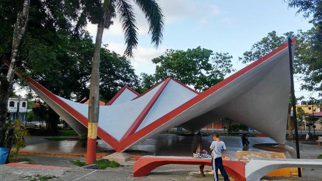 Alcaldía de Los Hidalgos (El Mamey) reconstruye parque central y ...
