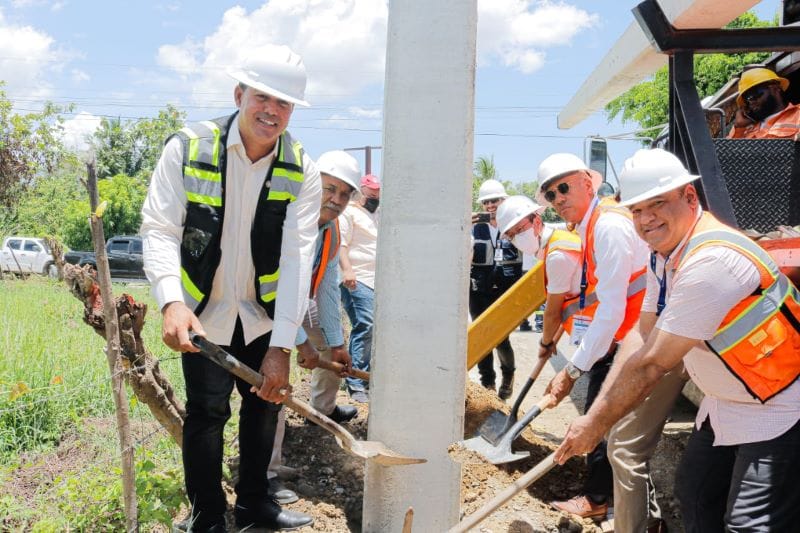 Empresa Edenorte Dominicana inicia rehabilitación de redes eléctricas en Belloso, Luperón