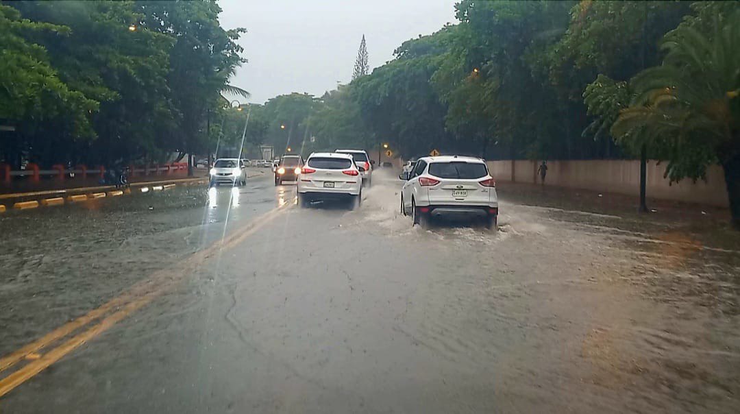 Llovió de forma torrencial en Puerto Plata debido a efectos indirectos del huracán Fiona 