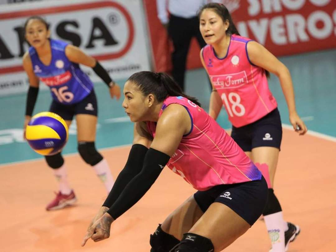  Atleta puertoplateña Lisvel Eve Mejía (La China) regresa a Liga Nacional de Voleibol de Perú     