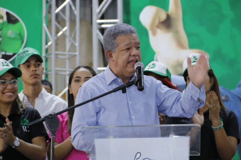 Leonel Fernández pospone visita a la frontera entre República Dominicana y Haití