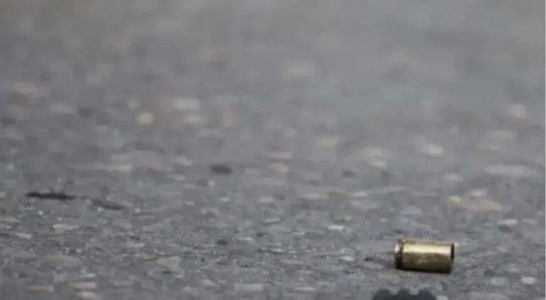 Muere menor de 14 años impactada por una bala perdida mientras dormía en Santiago