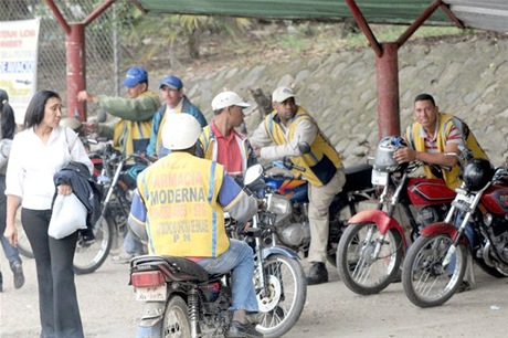  History time: motoconcho herido   