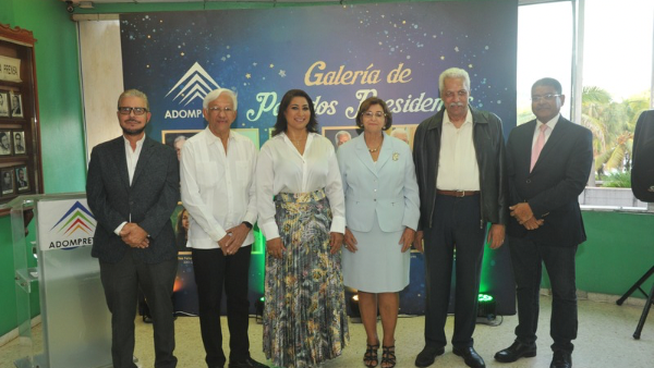  Adompretur inaugura Galería de Pasados Presidentes  
