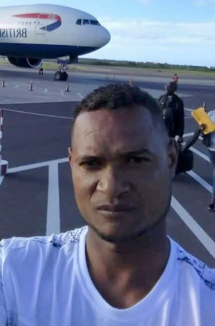 Con gran pesar sepultan pescador puertoplateño murió cuando laboraba en Las Bahamas  