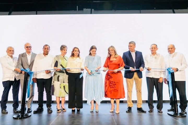 Todo un éxito 3ra. versión del Foro Empresarial Puerto Plata 2025; vicepresidenta asistió a inauguración  