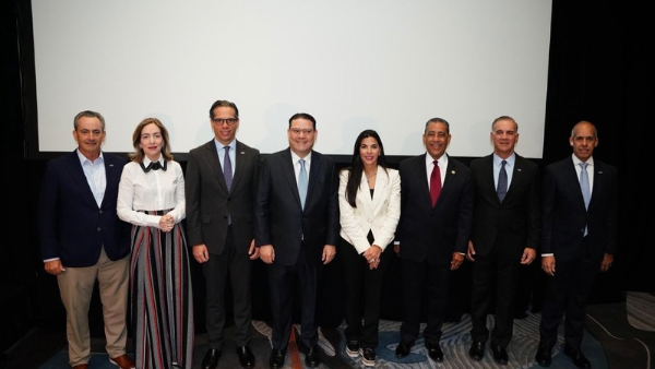República Dominicana reafirma compromiso de duplicar exportaciones para 2036  