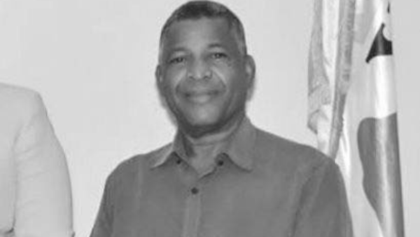     Autoridades edilicias de Puerto Plata rinden honras fúnebres al educador y jurista Wildo Sarita  