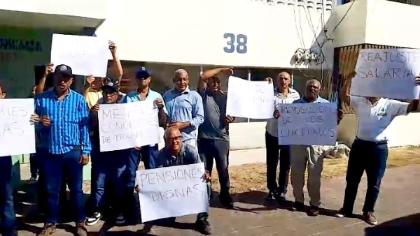 Agrónomos realizan protesta en Puerto Plata 