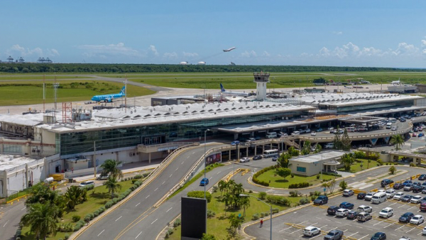  Comisión Aeroportuaria dispone AERODOM pague US$ 5 millones de dólares por falla eléctrica