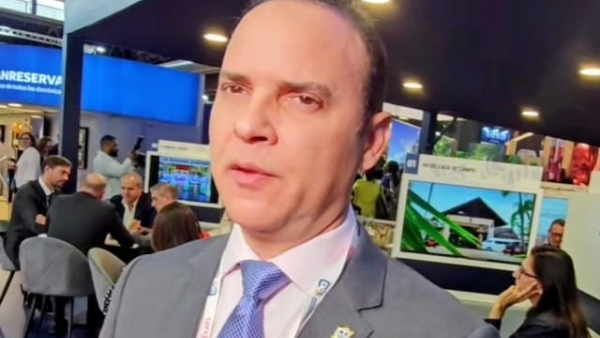      Diputado Emíl Durán destaca en París el gran desarrollo y la pujanza turística de Puerto Plata  
