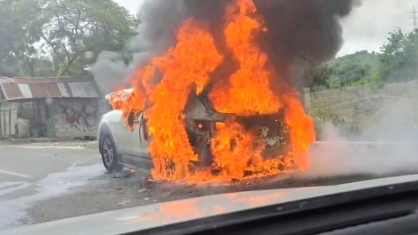  Se incendia yipeta en carretera Puerto Plata-Navarrete; no hubo lesionados  